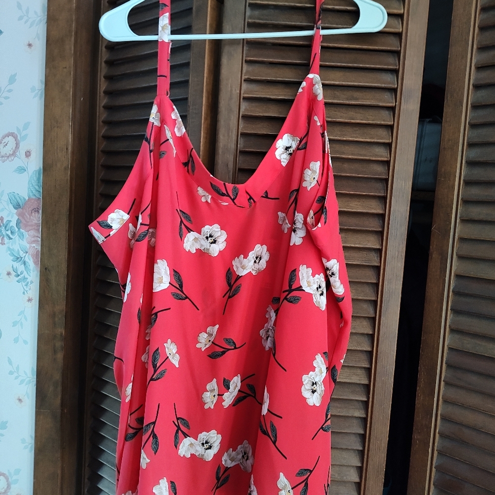 Torrid pink floral top